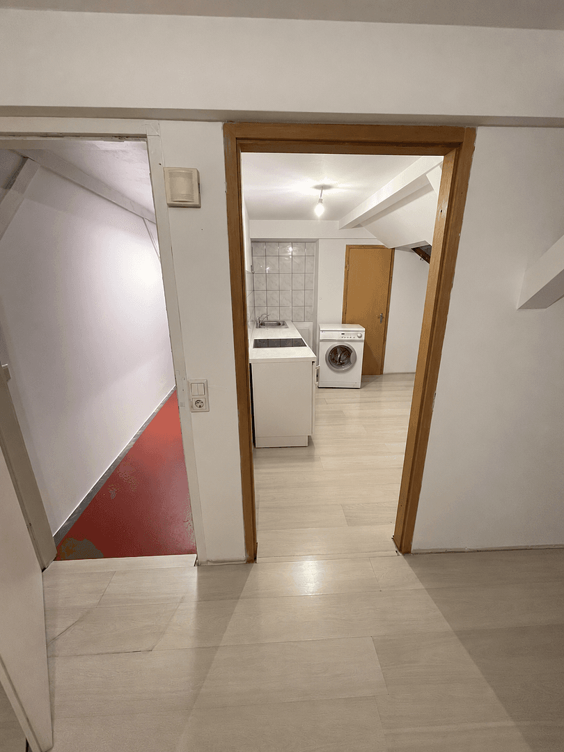 Pronájem bytu 2+1 46 m², Rauer Werth 13, Wuppertal, Severní Porýní-Vestfálsko Pronájem bytu 2+1 46 m², Rauer Werth 13, Wuppertal, Severní Porýní-Vestfálsko