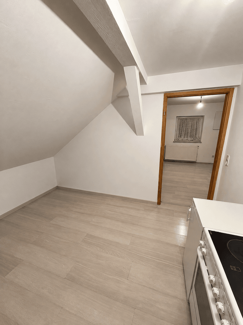 Pronájem bytu 2+1 46 m², Rauer Werth 13, Wuppertal, Severní Porýní-Vestfálsko Pronájem bytu 2+1 46 m², Rauer Werth 13, Wuppertal, Severní Porýní-Vestfálsko