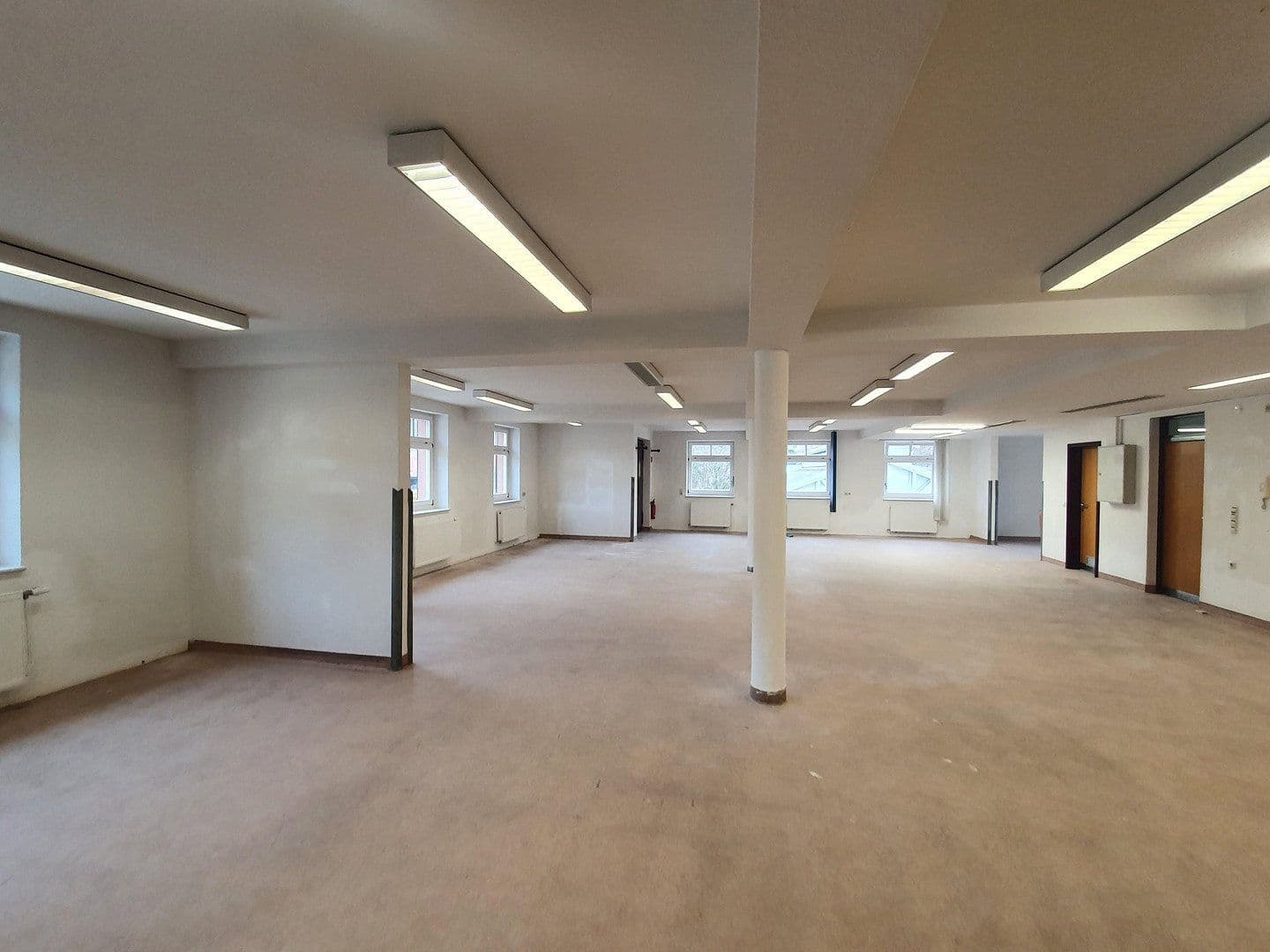 Pronájem kanceláře 291 m², Postplatz 6, Altensteig, Bádensko-Württembersko Pronájem kanceláře 291 m², Postplatz 6, Altensteig, Bádensko-Württembersko