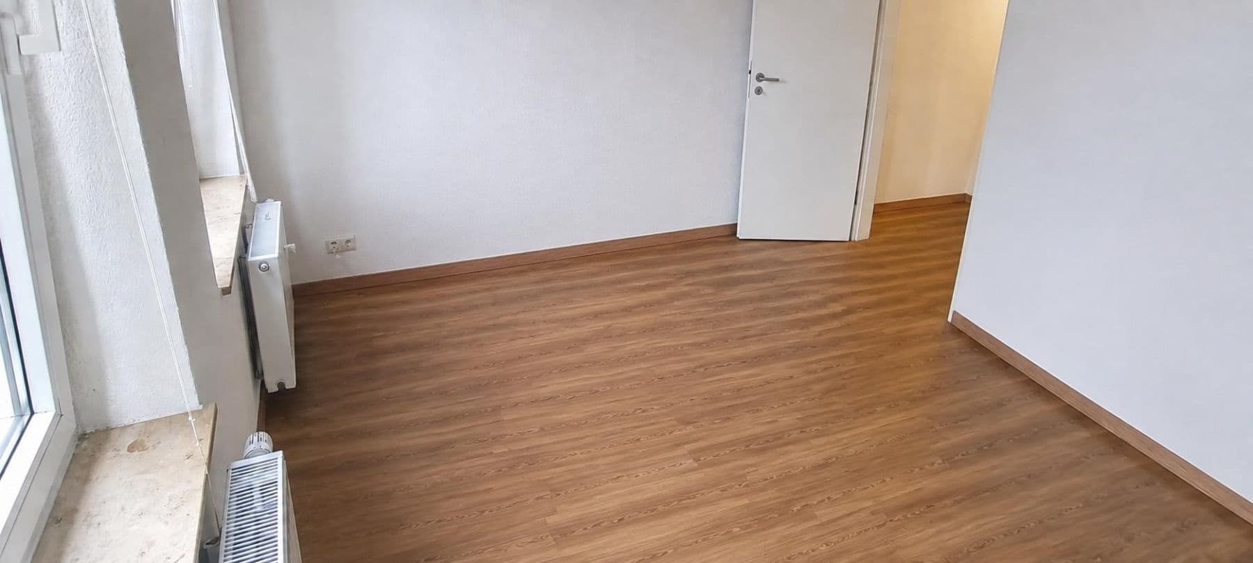 Pronájem bytu 1+1 25 m², Kronprinzenstraße 91, Netphen, Severní Porýní-Vestfálsko Pronájem bytu 1+1 25 m², Kronprinzenstraße 91, Netphen, Severní Porýní-Vestfálsko