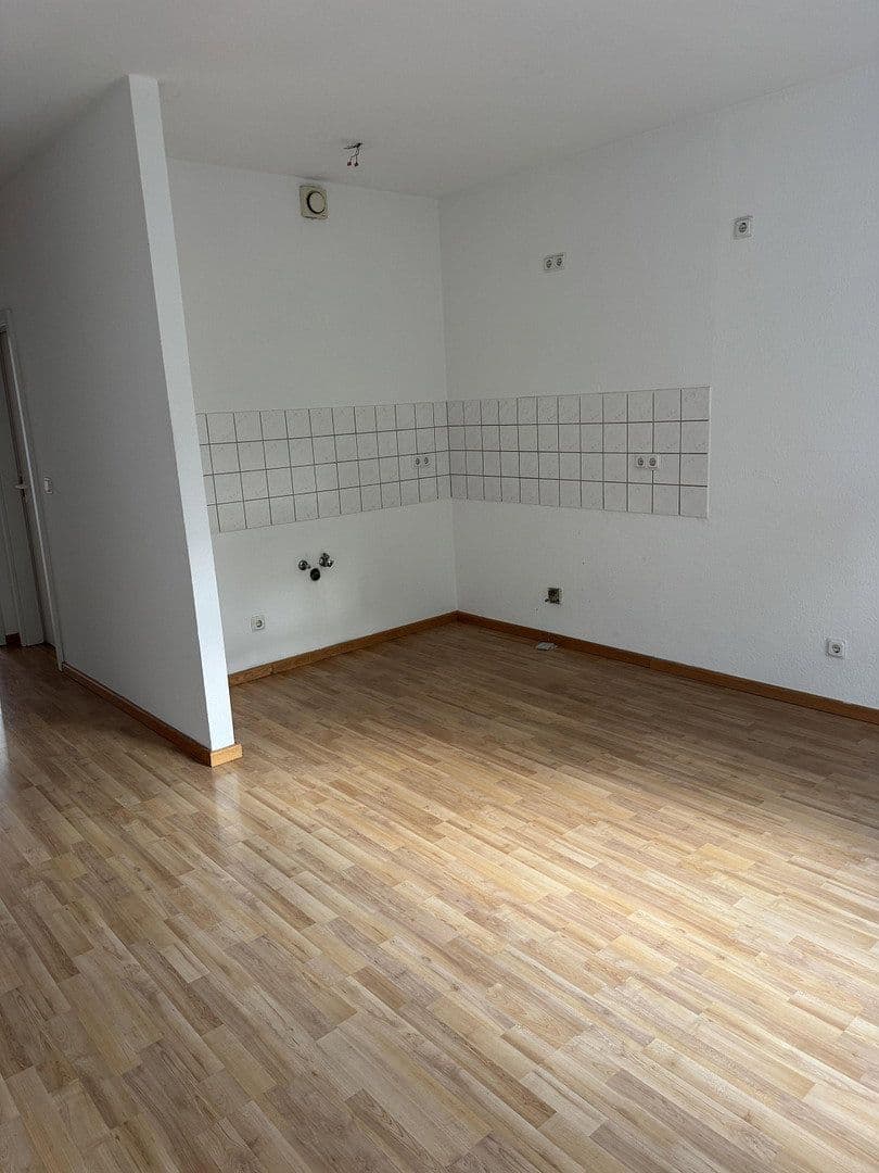 Pronájem bytu 2+1 45 m², Auenstraße 25, Erfurt, Durynsko Pronájem bytu 2+1 45 m², Auenstraße 25, Erfurt, Durynsko