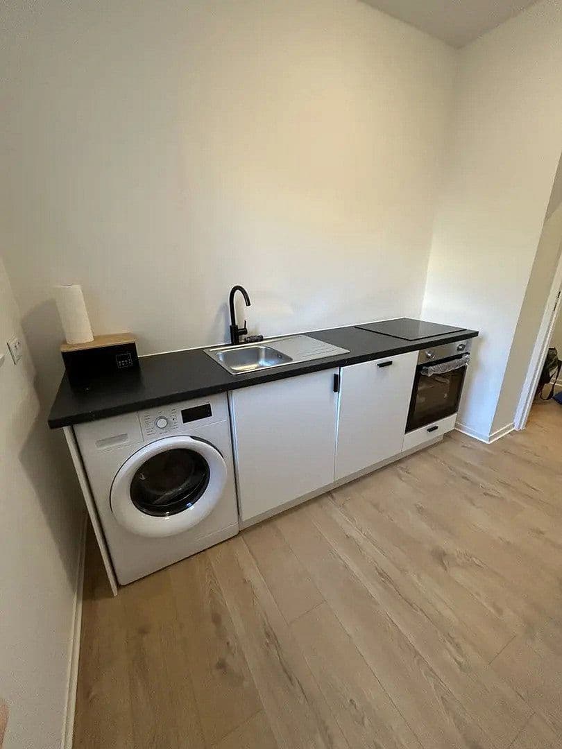Pronájem bytu 3+1 65 m², Suderoder Straße 6, Berlin, Berlín Pronájem bytu 3+1 65 m², Suderoder Straße 6, Berlin, Berlín