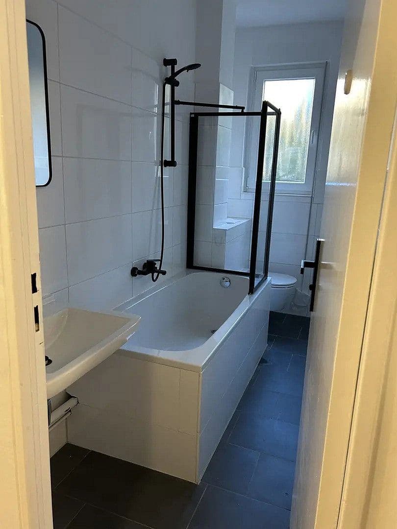 Pronájem bytu 3+1 65 m², Suderoder Straße 6, Berlin, Berlín Pronájem bytu 3+1 65 m², Suderoder Straße 6, Berlin, Berlín