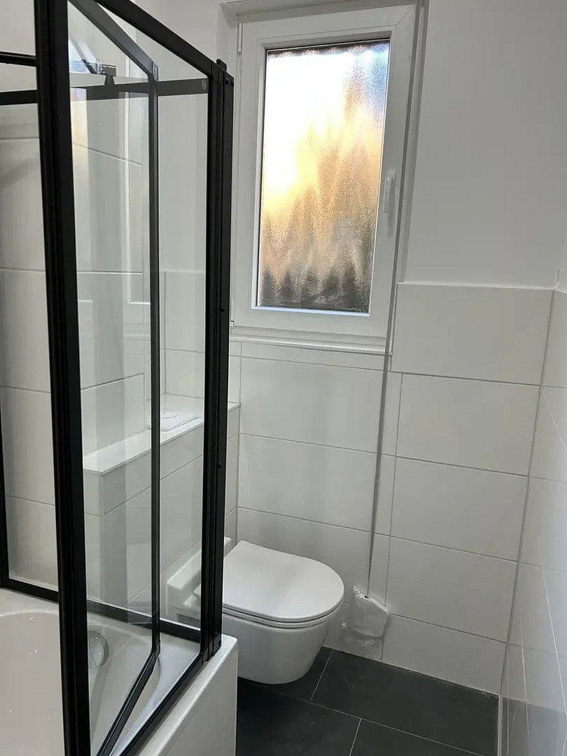 Pronájem bytu 3+1 65 m², Suderoder Straße 6, Berlin, Berlín Pronájem bytu 3+1 65 m², Suderoder Straße 6, Berlin, Berlín
