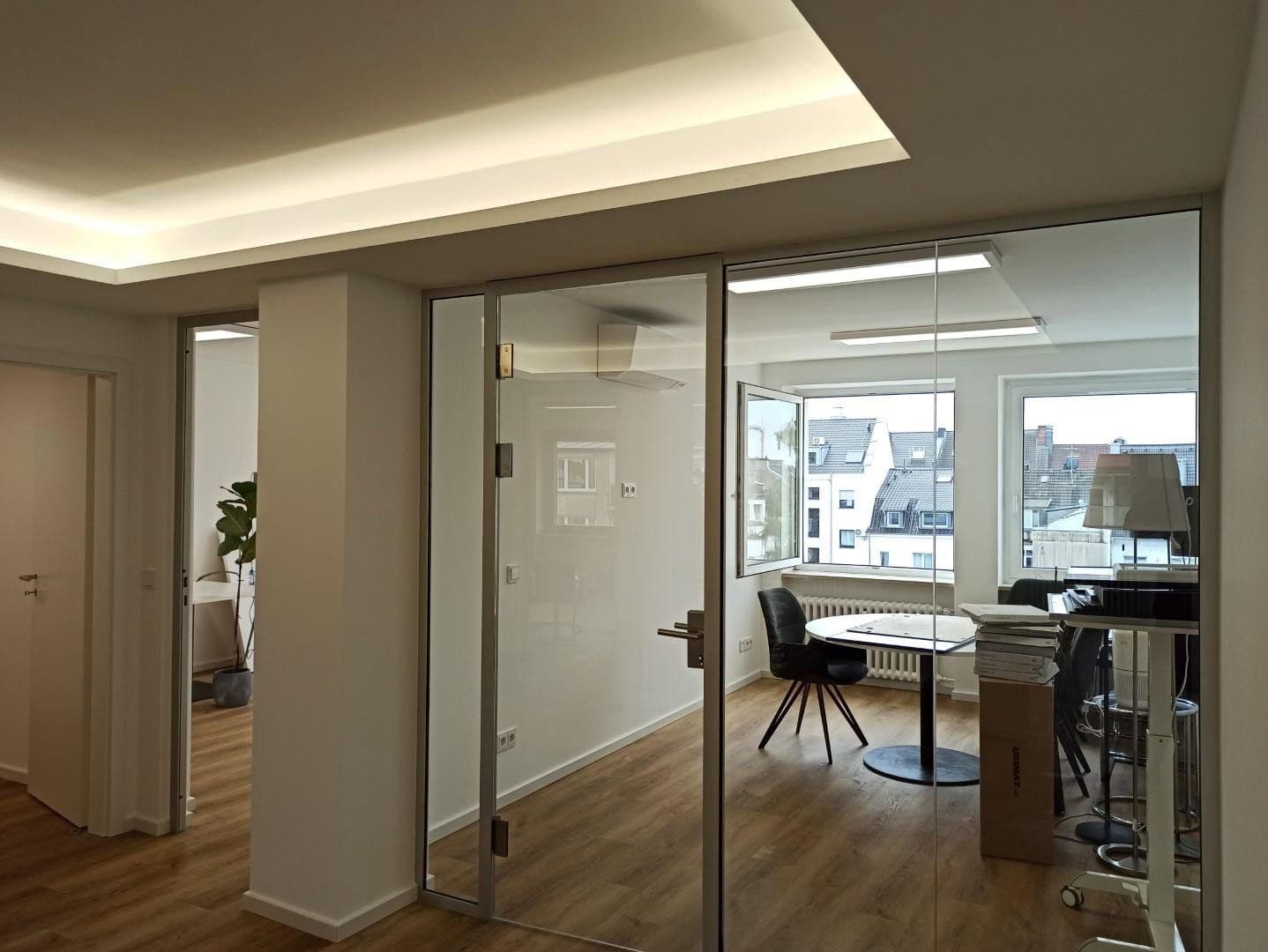 Pronájem kanceláře 90 m², Am Wehrhahn 41, Düsseldorf, Severní Porýní-Vestfálsko Pronájem kanceláře 90 m², Am Wehrhahn 41, Düsseldorf, Severní Porýní-Vestfálsko
