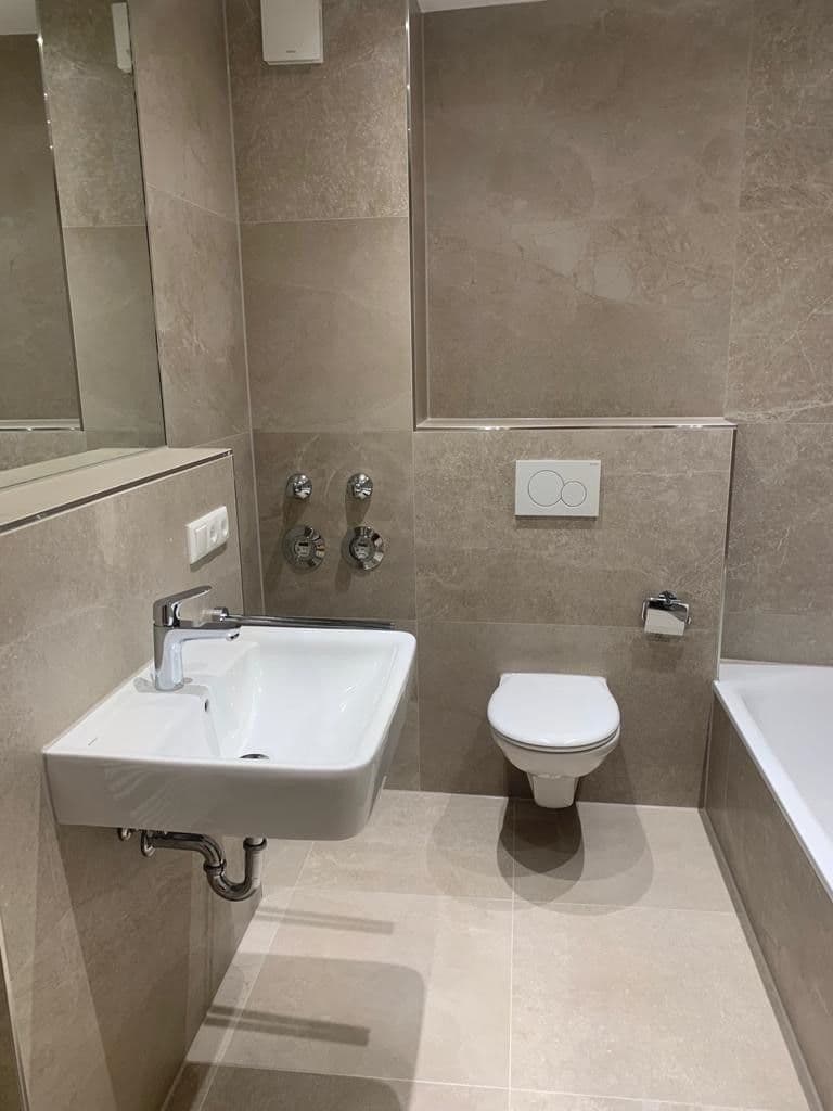 Pronájem bytu 3+1 96 m², Aschaffstraße 16, Aschaffenburg, Bavorsko Pronájem bytu 3+1 96 m², Aschaffstraße 16, Aschaffenburg, Bavorsko