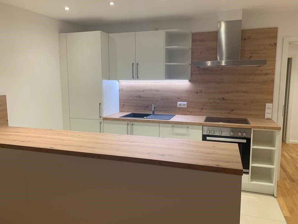 Pronájem bytu 3+1 96 m², Aschaffstraße 16, Aschaffenburg, Bavorsko Pronájem bytu 3+1 96 m², Aschaffstraße 16, Aschaffenburg, Bavorsko
