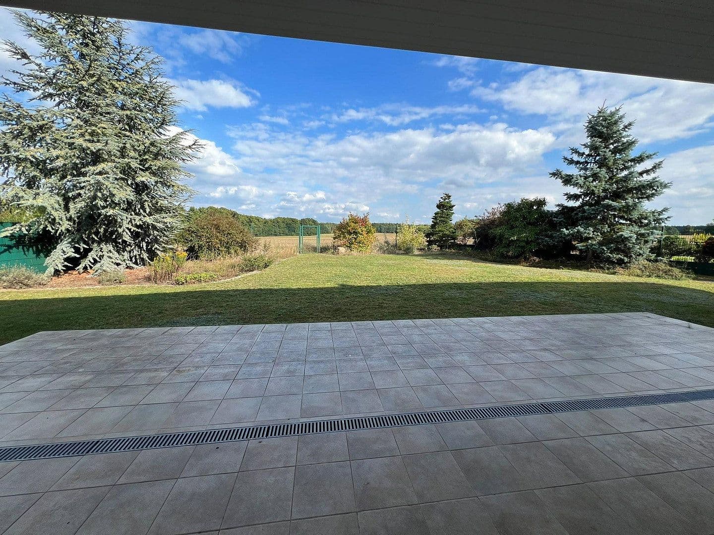 Prodej domu 240 m², pozemek 1.283 m², Ulmenstraße 24, Wandlitz, Braniborsko Prodej domu 240 m², pozemek 1.283 m², Ulmenstraße 24, Wandlitz, Braniborsko