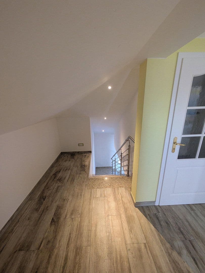 Prodej domu 240 m², pozemek 1.283 m², Ulmenstraße 24, Wandlitz, Braniborsko Prodej domu 240 m², pozemek 1.283 m², Ulmenstraße 24, Wandlitz, Braniborsko