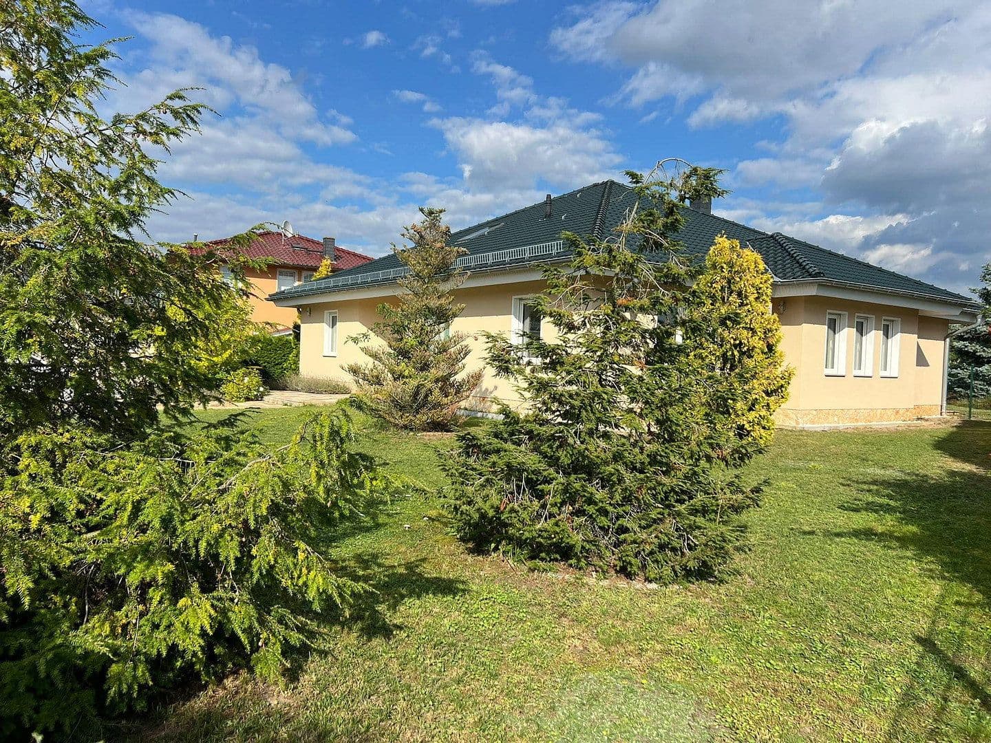 Prodej domu 240 m², pozemek 1.283 m², Ulmenstraße 24, Wandlitz, Braniborsko Prodej domu 240 m², pozemek 1.283 m², Ulmenstraße 24, Wandlitz, Braniborsko