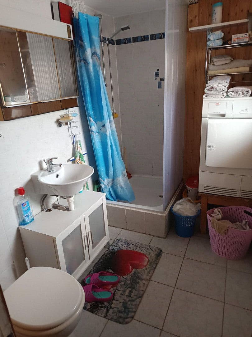 Prodej domu 120 m², pozemek 390 m², Ringstraße 4, Herren-Sulzbach, Porýní-Falc Prodej domu 120 m², pozemek 390 m², Ringstraße 4, Herren-Sulzbach, Porýní-Falc