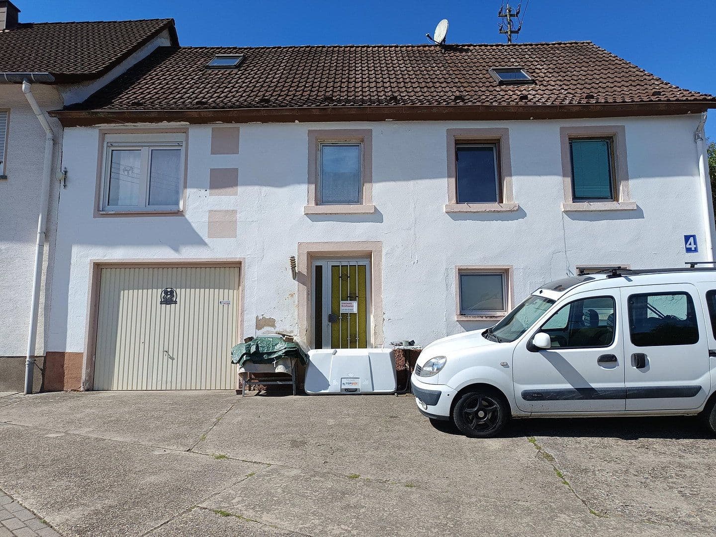 Prodej domu 120 m², pozemek 390 m², Ringstraße 4, Herren-Sulzbach, Porýní-Falc Prodej domu 120 m², pozemek 390 m², Ringstraße 4, Herren-Sulzbach, Porýní-Falc