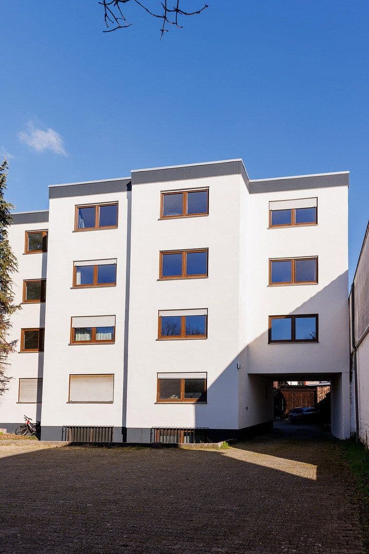 Pronájem bytu 1+kk 30 m², Ludwigshafen am Rhein, Porýní-Falc Pronájem bytu 1+kk 30 m², Ludwigshafen am Rhein, Porýní-Falc