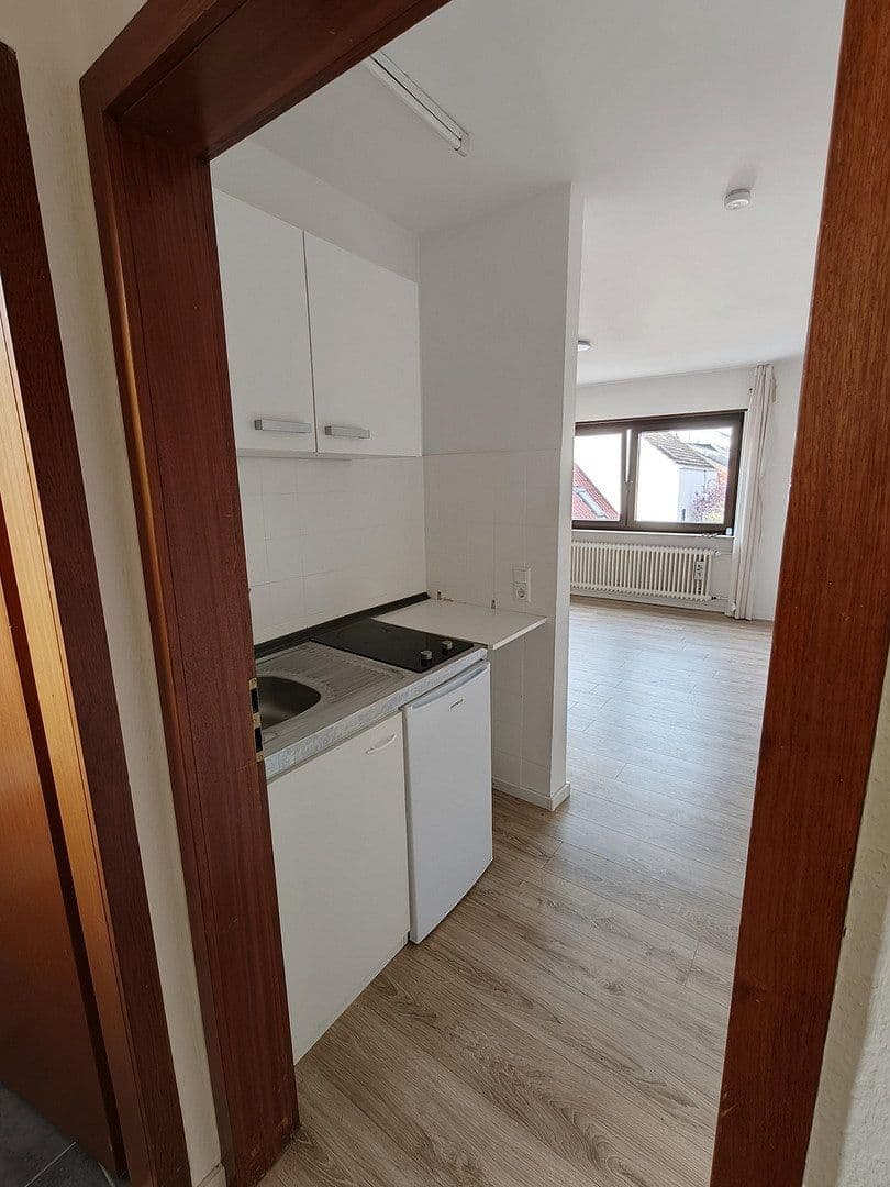 Pronájem bytu 1+kk 30 m², Ludwigshafen am Rhein, Porýní-Falc Pronájem bytu 1+kk 30 m², Ludwigshafen am Rhein, Porýní-Falc