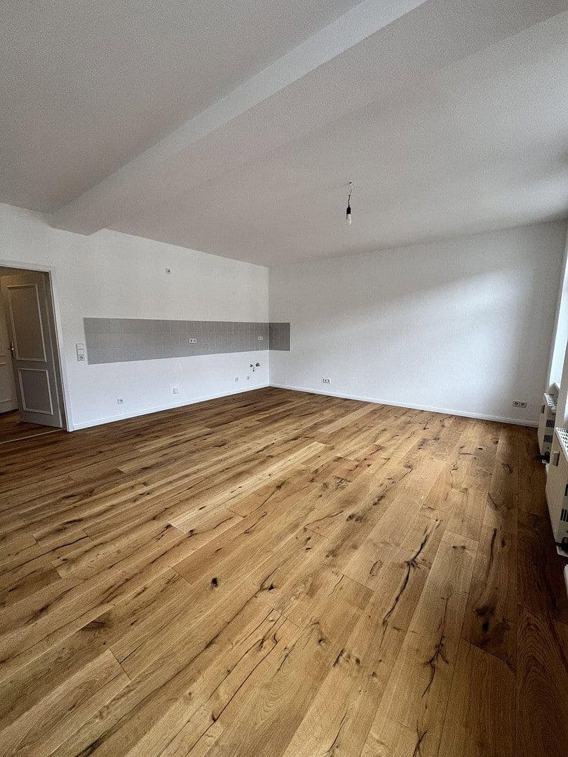 Pronájem bytu 2+1 72 m², Dimpfelstraße 47, Leipzig, Sasko Pronájem bytu 2+1 72 m², Dimpfelstraße 47, Leipzig, Sasko