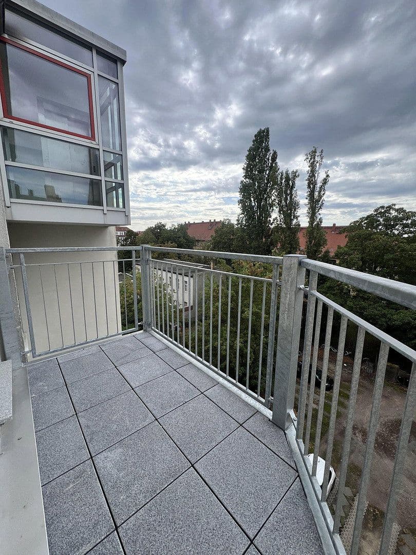 Pronájem bytu 2+1 72 m², Dimpfelstraße 47, Leipzig, Sasko Pronájem bytu 2+1 72 m², Dimpfelstraße 47, Leipzig, Sasko