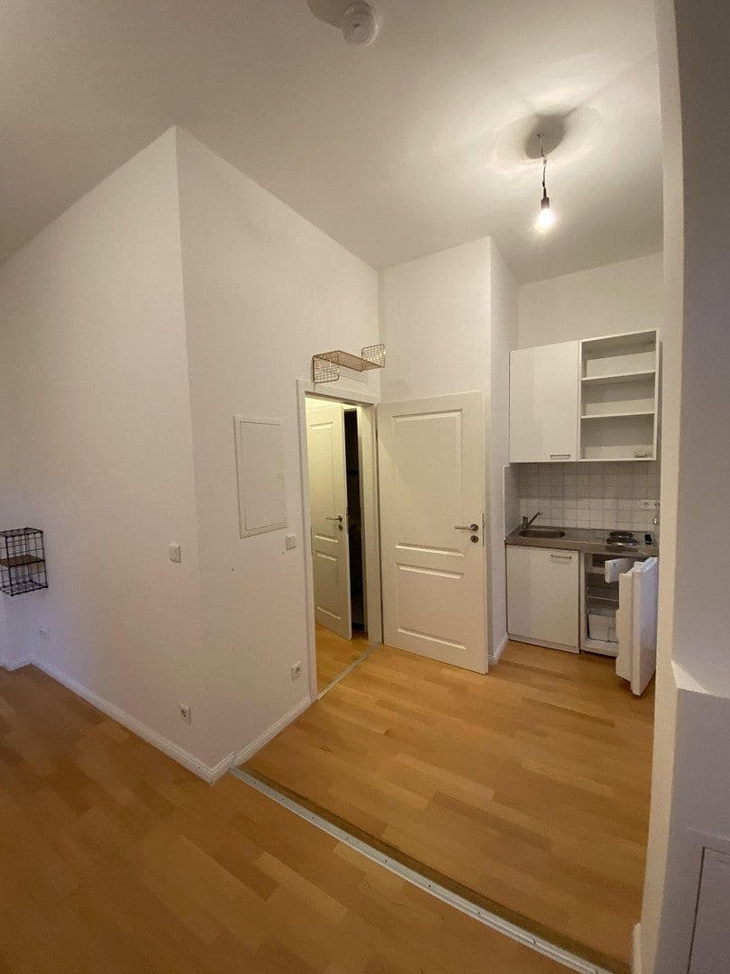Pronájem bytu 1+1 23 m², Reichstr. 0, Nürnberg, Bavorsko Pronájem bytu 1+1 23 m², Reichstr. 0, Nürnberg, Bavorsko