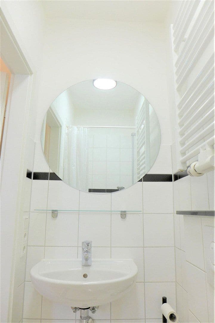 Pronájem bytu 1+1 23 m², Reichstr. 0, Nürnberg, Bavorsko Pronájem bytu 1+1 23 m², Reichstr. 0, Nürnberg, Bavorsko