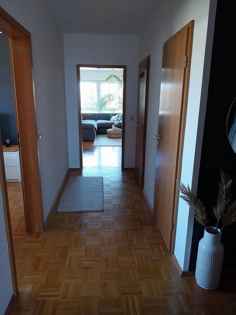 Pronájem bytu 3+kk 90 m², Römerstraße 10, Rüdesheim, Porýní-Falc Pronájem bytu 3+kk 90 m², Römerstraße 10, Rüdesheim, Porýní-Falc