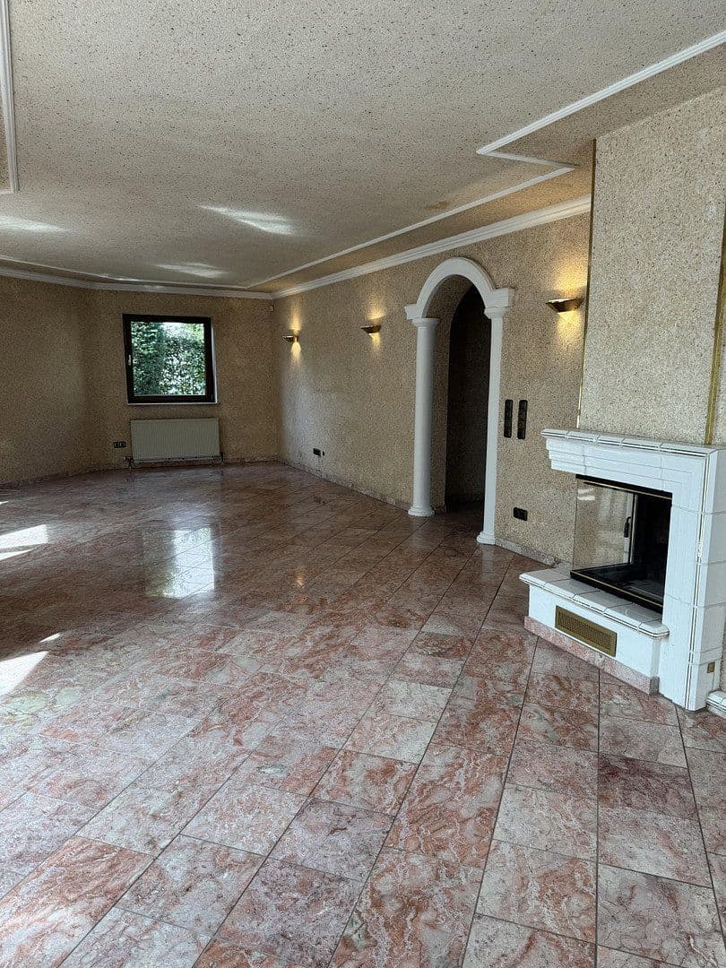 Prodej domu 160 m², pozemek 535 m², Rosbach v. d. Höhe, Hessen Prodej domu 160 m², pozemek 535 m², Rosbach v. d. Höhe, Hessen