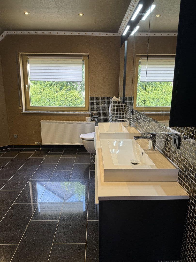 Prodej domu 160 m², pozemek 535 m², Rosbach v. d. Höhe, Hessen Prodej domu 160 m², pozemek 535 m², Rosbach v. d. Höhe, Hessen