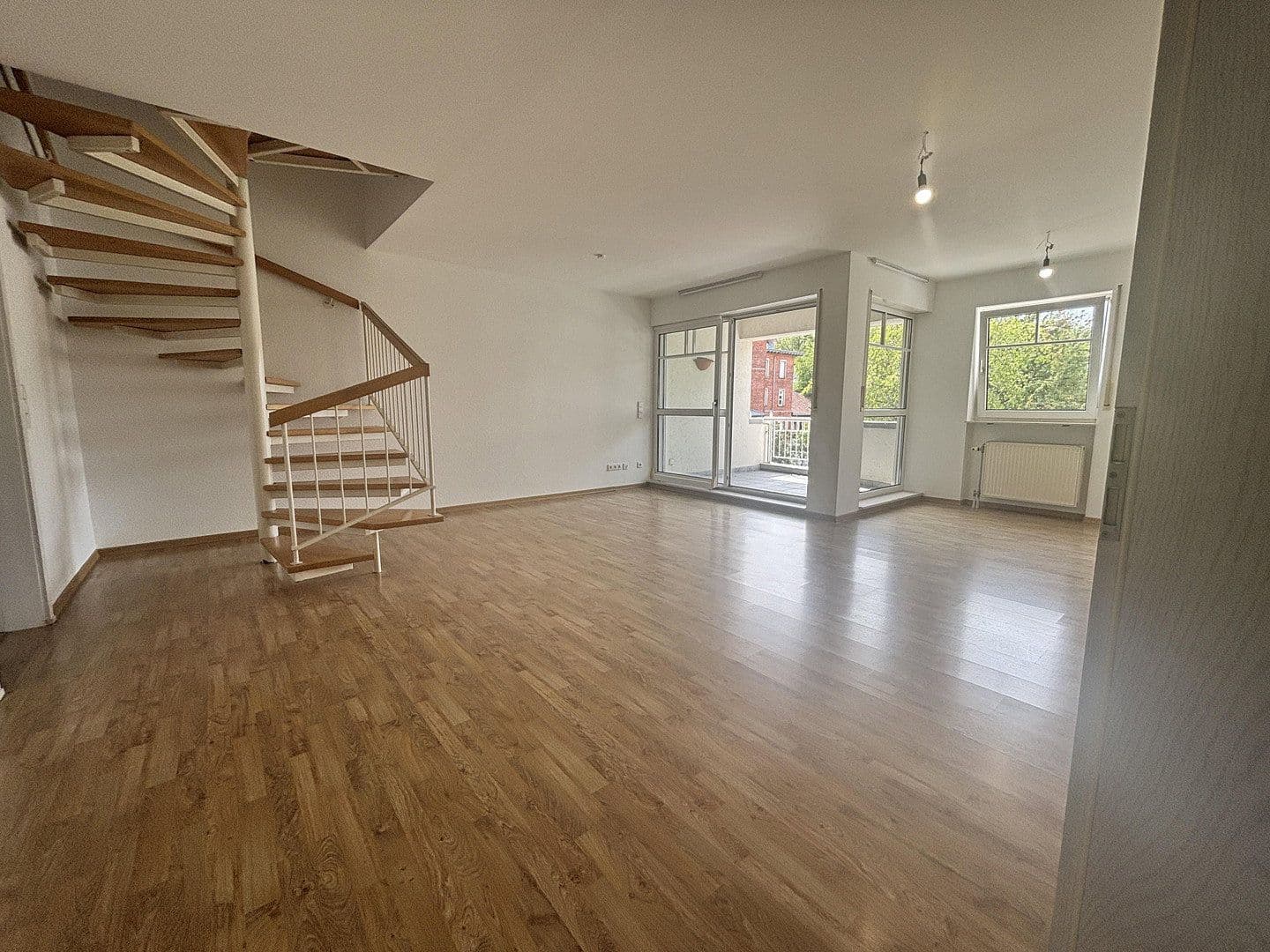 Pronájem bytu 4+kk 129 m², Leopoldring 13 u. 13/1, Rastatt, Bádensko-Württembersko Pronájem bytu 4+kk 129 m², Leopoldring 13 u. 13/1, Rastatt, Bádensko-Württembersko