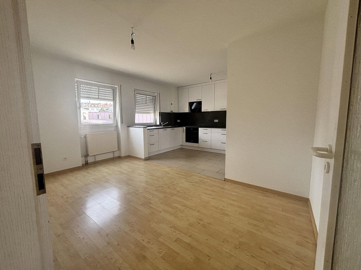 Pronájem bytu 4+kk 129 m², Leopoldring 13 u. 13/1, Rastatt, Bádensko-Württembersko Pronájem bytu 4+kk 129 m², Leopoldring 13 u. 13/1, Rastatt, Bádensko-Württembersko
