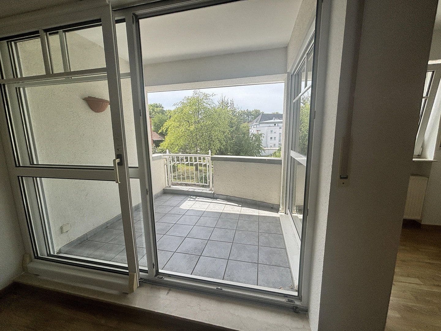 Pronájem bytu 4+kk 129 m², Leopoldring 13 u. 13/1, Rastatt, Bádensko-Württembersko Pronájem bytu 4+kk 129 m², Leopoldring 13 u. 13/1, Rastatt, Bádensko-Württembersko