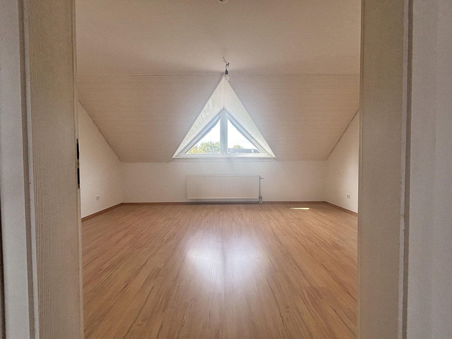 Pronájem bytu 4+kk 129 m², Leopoldring 13 u. 13/1, Rastatt, Bádensko-Württembersko Pronájem bytu 4+kk 129 m², Leopoldring 13 u. 13/1, Rastatt, Bádensko-Württembersko