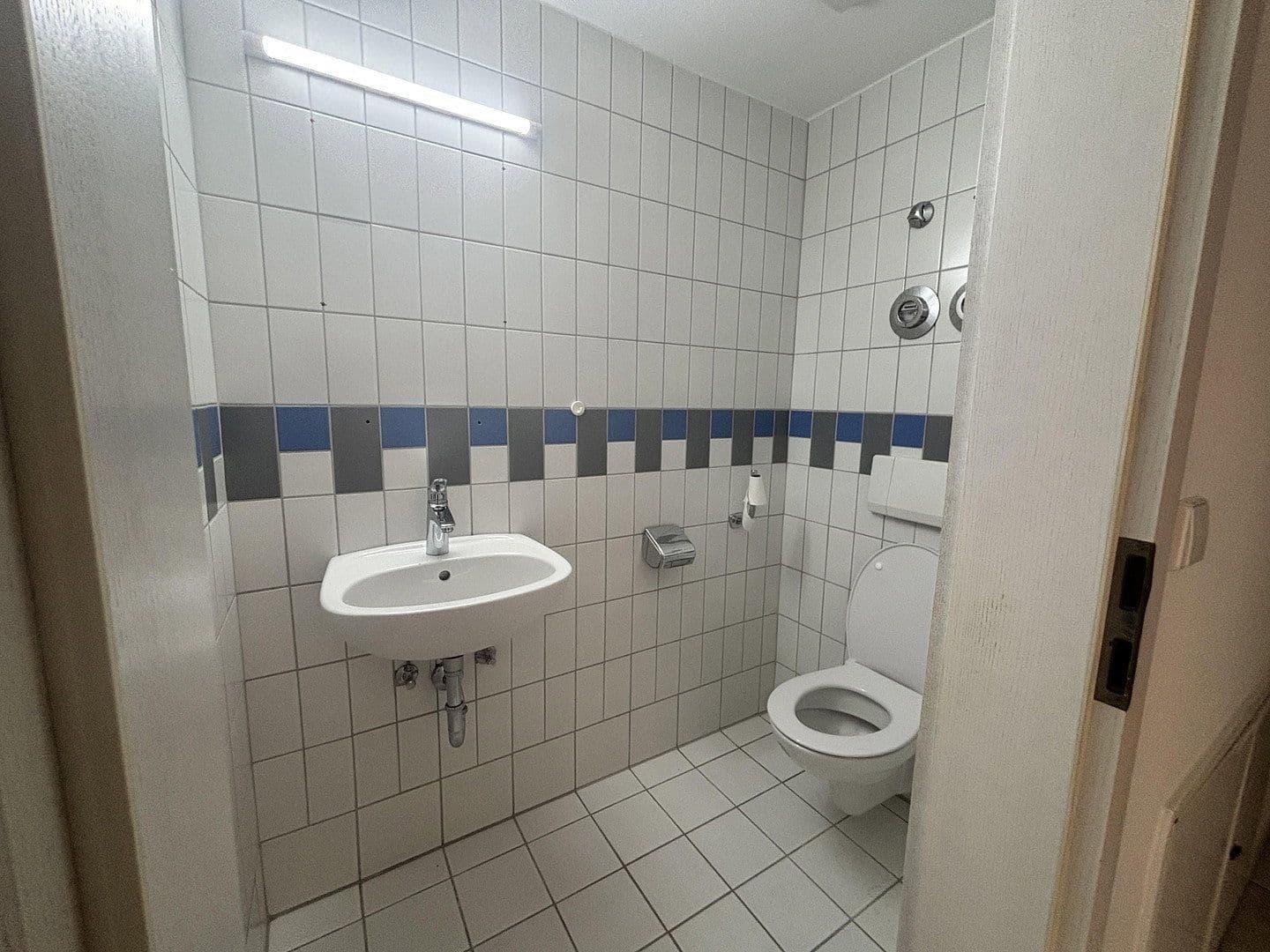 Pronájem bytu 4+kk 129 m², Leopoldring 13 u. 13/1, Rastatt, Bádensko-Württembersko Pronájem bytu 4+kk 129 m², Leopoldring 13 u. 13/1, Rastatt, Bádensko-Württembersko