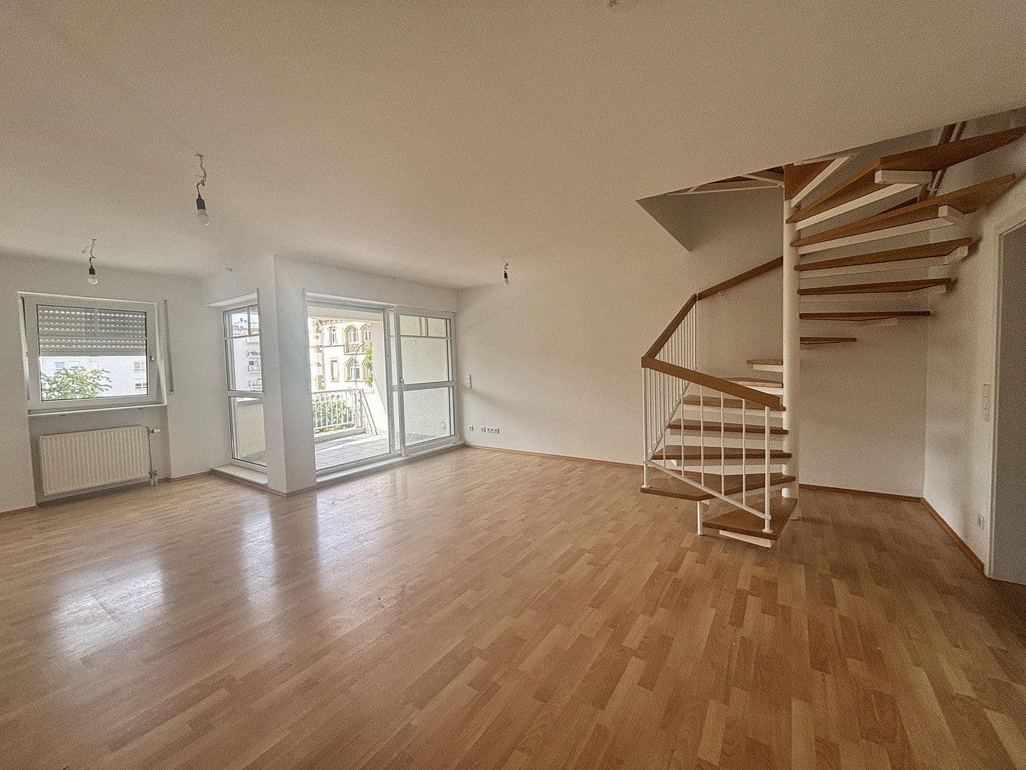 Pronájem bytu 4+kk 129 m², Leopoldring 13 u. 13/1, Rastatt, Bádensko-Württembersko Pronájem bytu 4+kk 129 m², Leopoldring 13 u. 13/1, Rastatt, Bádensko-Württembersko