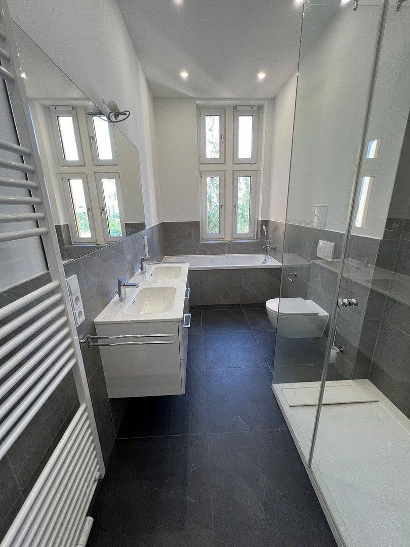 Pronájem bytu 4+1 142 m², Berlin, Berlín Pronájem bytu 4+1 142 m², Berlin, Berlín