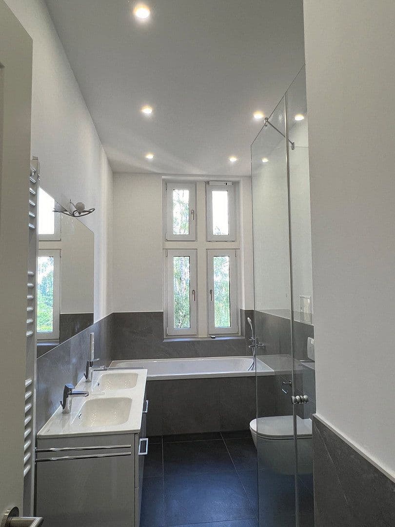 Pronájem bytu 4+1 142 m², Berlin, Berlín Pronájem bytu 4+1 142 m², Berlin, Berlín