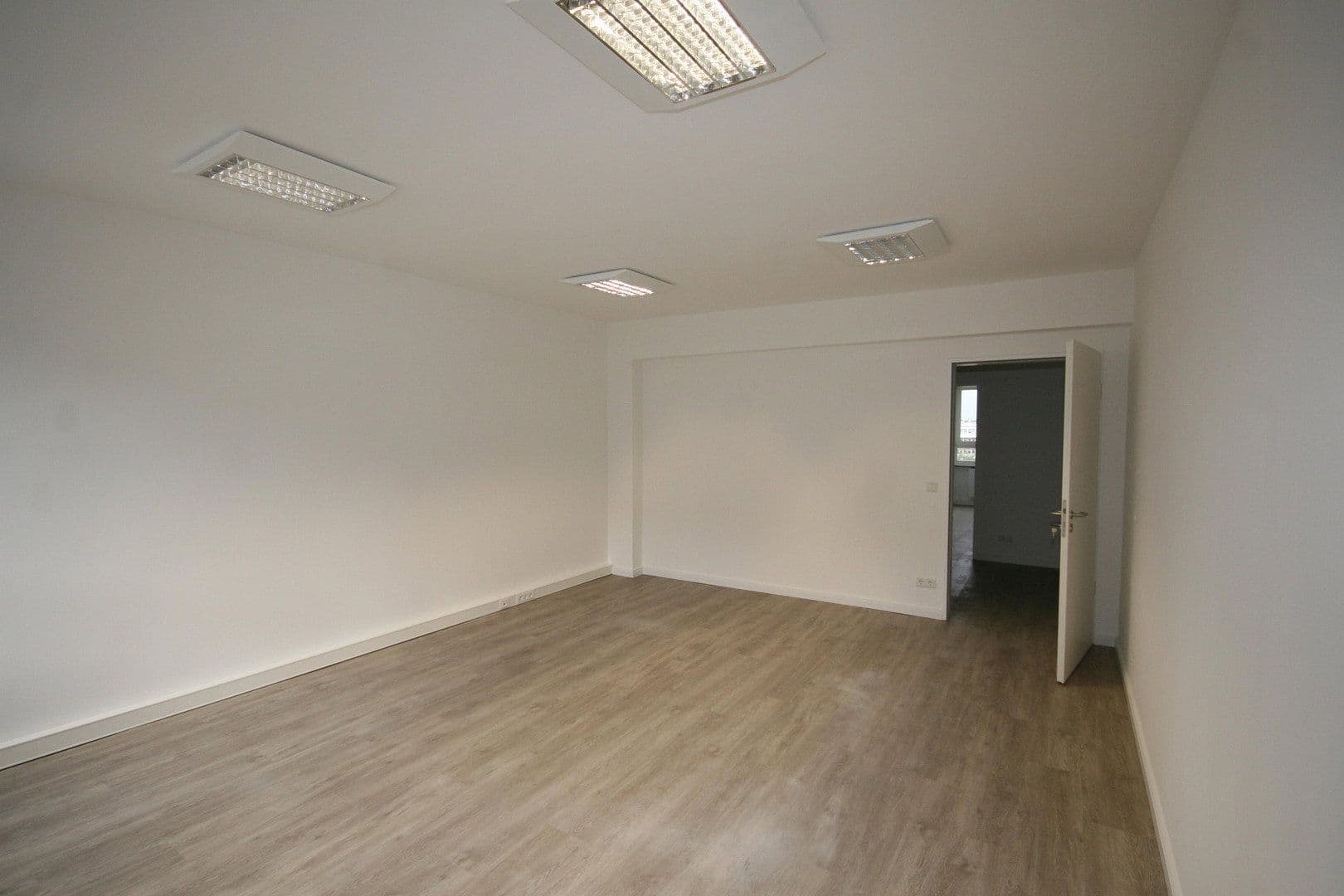 Pronájem kanceláře 108 m², Beim Strohhause 24, Hamburg, Hamburg Pronájem kanceláře 108 m², Beim Strohhause 24, Hamburg, Hamburg