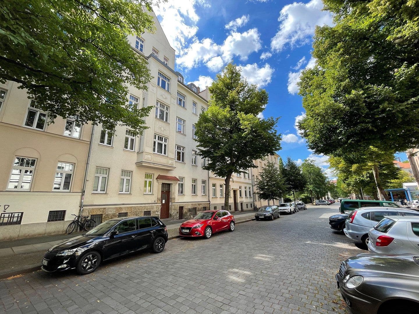 Prodej bytu 4+1 84 m², Gregor-Fuchs-Straße 38, Leipzig, Sasko Prodej bytu 4+1 84 m², Gregor-Fuchs-Straße 38, Leipzig, Sasko
