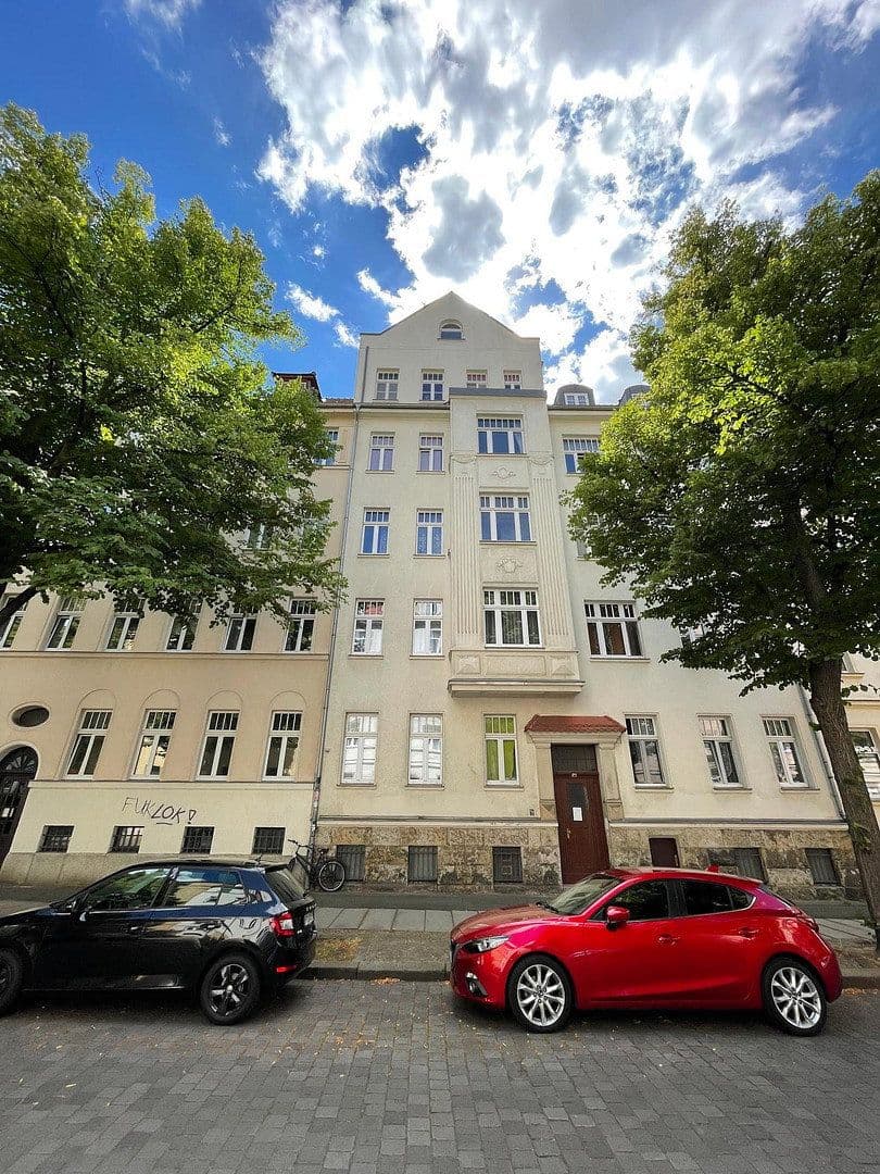 Prodej bytu 4+1 84 m², Gregor-Fuchs-Straße 38, Leipzig, Sasko Prodej bytu 4+1 84 m², Gregor-Fuchs-Straße 38, Leipzig, Sasko
