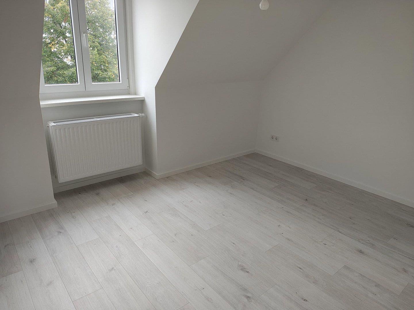 Pronájem bytu 3+1 66 m², Schießstättstr. x, München, Bavorsko Pronájem bytu 3+1 66 m², Schießstättstr. x, München, Bavorsko