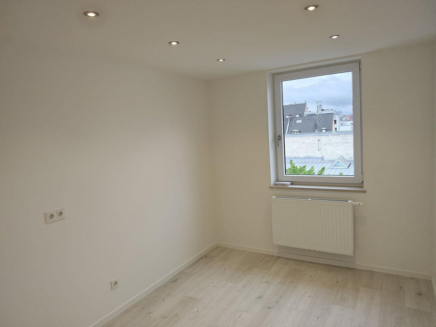 Pronájem bytu 3+1 66 m², Schießstättstr. x, München, Bavorsko Pronájem bytu 3+1 66 m², Schießstättstr. x, München, Bavorsko