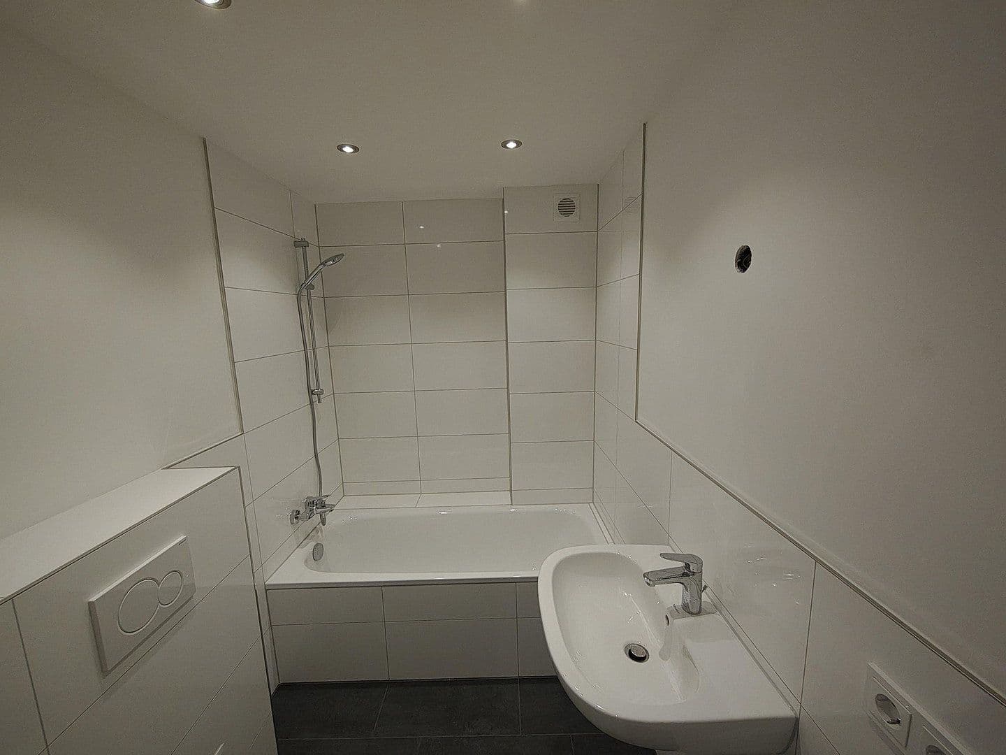 Pronájem bytu 3+1 66 m², Schießstättstr. x, München, Bavorsko Pronájem bytu 3+1 66 m², Schießstättstr. x, München, Bavorsko