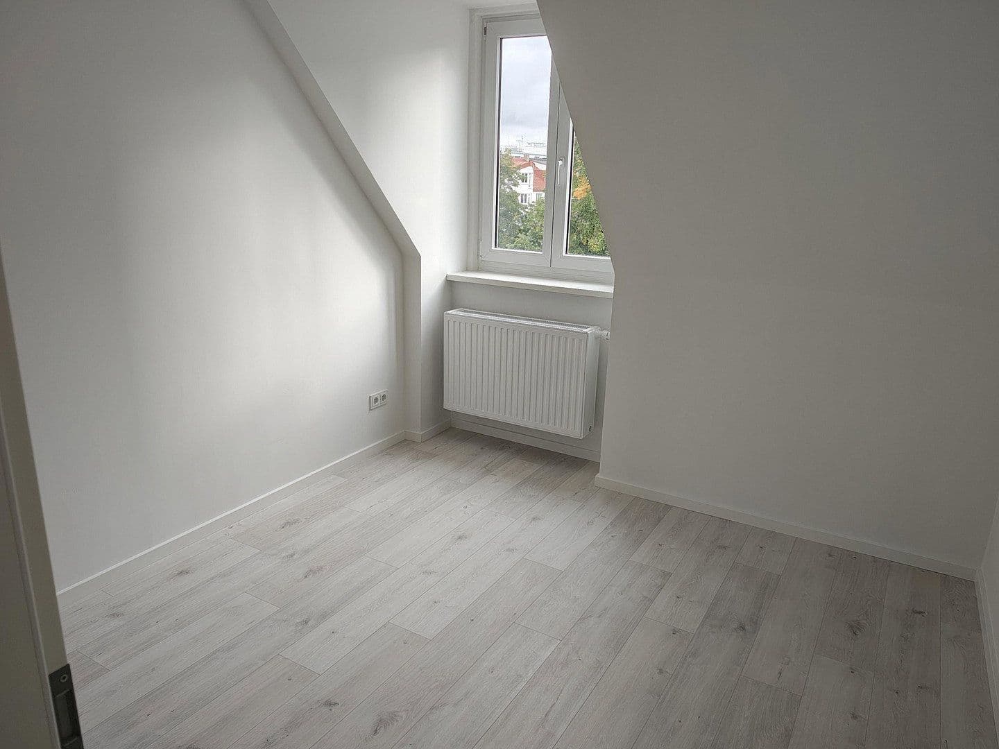 Pronájem bytu 3+1 66 m², Schießstättstr. x, München, Bavorsko Pronájem bytu 3+1 66 m², Schießstättstr. x, München, Bavorsko