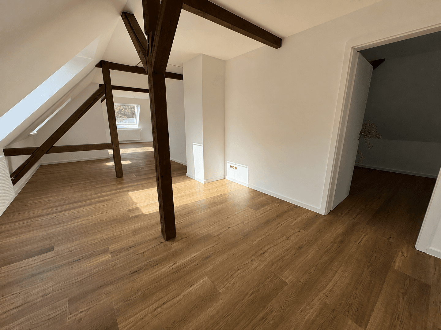 Pronájem bytu 3+kk 95 m², Glauchau, Sasko Pronájem bytu 3+kk 95 m², Glauchau, Sasko