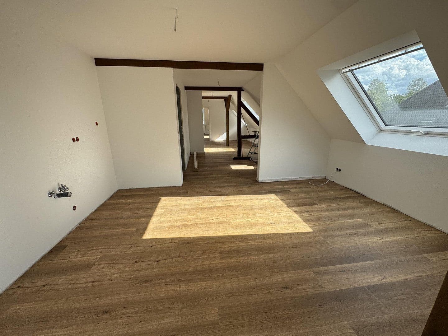 Pronájem bytu 3+kk 95 m², Glauchau, Sasko Pronájem bytu 3+kk 95 m², Glauchau, Sasko
