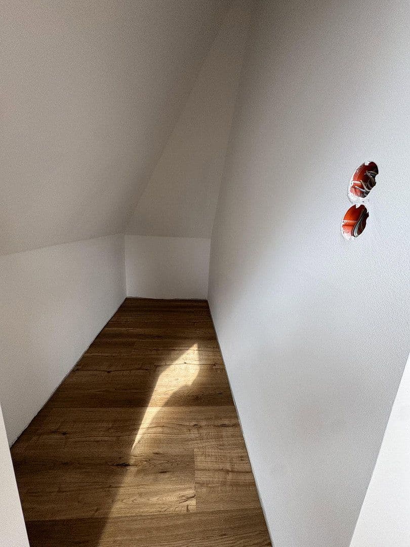 Pronájem bytu 3+kk 95 m², Glauchau, Sasko Pronájem bytu 3+kk 95 m², Glauchau, Sasko