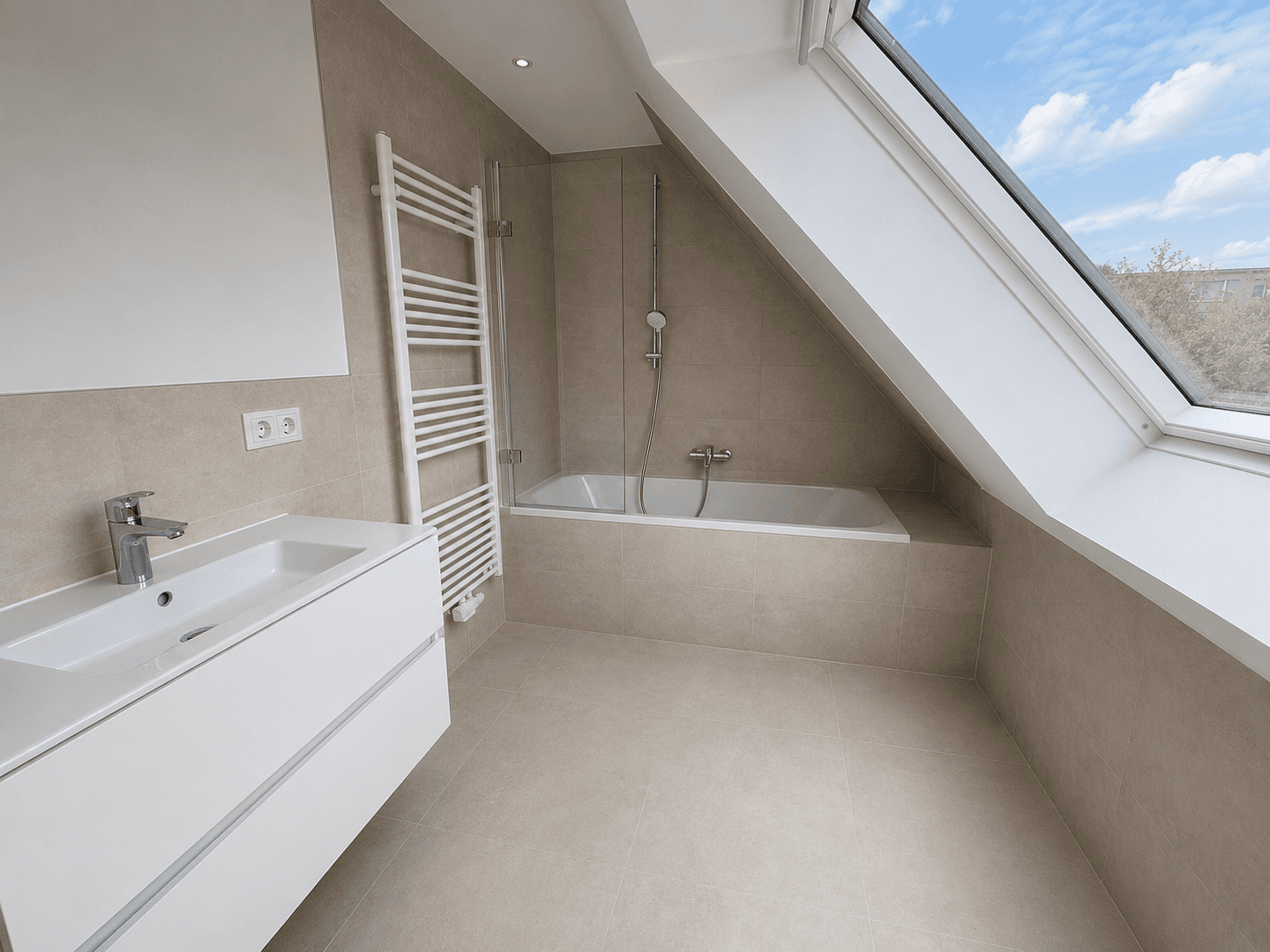 Pronájem bytu 3+kk 95 m², Glauchau, Sasko Pronájem bytu 3+kk 95 m², Glauchau, Sasko