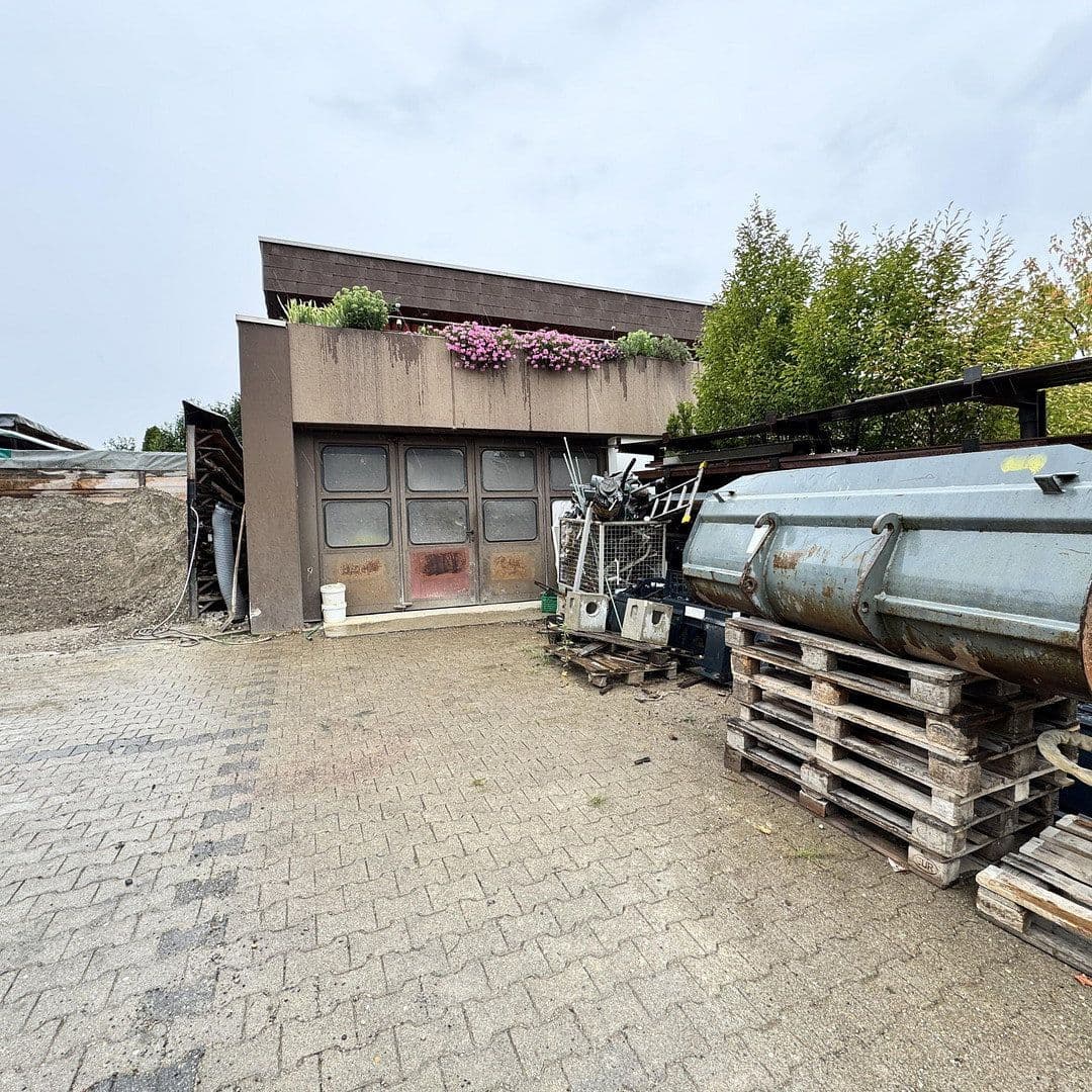 Pronájem nebytového prostoru 150 m², Nürtingen, Bádensko-Württembersko Pronájem nebytového prostoru 150 m², Nürtingen, Bádensko-Württembersko