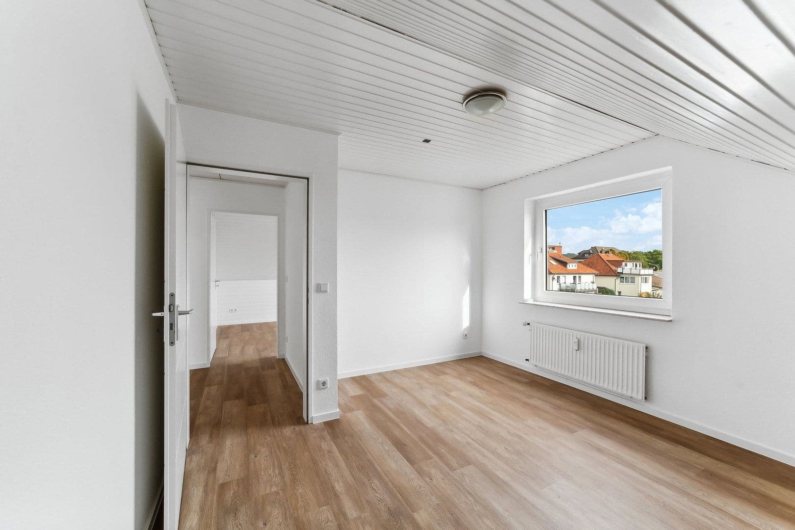 Pronájem bytu 3+1 80 m², Osnabrück, Dolní Sasko Pronájem bytu 3+1 80 m², Osnabrück, Dolní Sasko