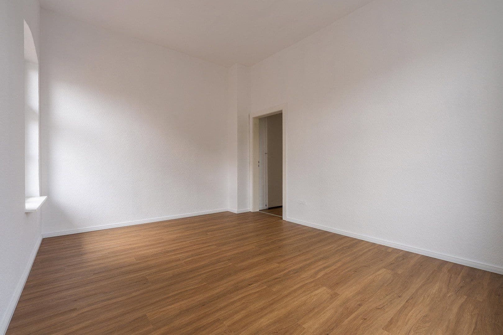 Pronájem bytu 2+kk 113 m², Delmenhorst, Dolní Sasko Pronájem bytu 2+kk 113 m², Delmenhorst, Dolní Sasko
