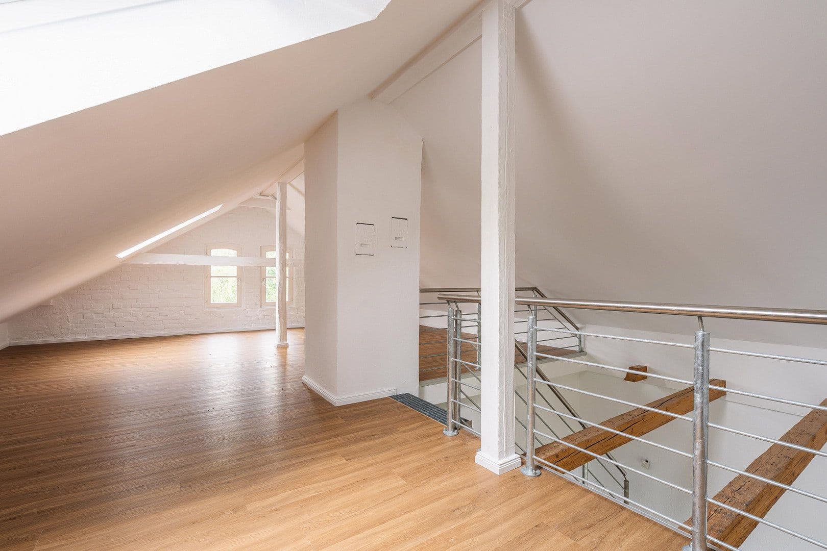 Pronájem bytu 2+kk 113 m², Delmenhorst, Dolní Sasko Pronájem bytu 2+kk 113 m², Delmenhorst, Dolní Sasko