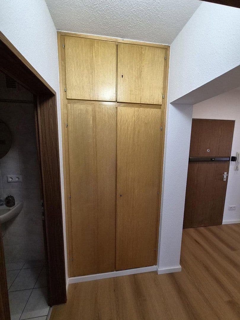 Pronájem bytu 2+1 61 m², Lipsweg 2, Erlangen, Bavorsko Pronájem bytu 2+1 61 m², Lipsweg 2, Erlangen, Bavorsko