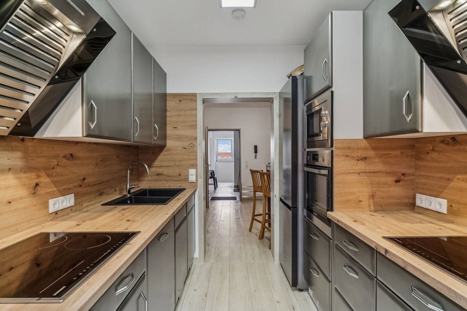 Prodej domu 329 m², pozemek 345 m², Neuer Markt 9, Meckenheim, Porýní-Falc Prodej domu 329 m², pozemek 345 m², Neuer Markt 9, Meckenheim, Porýní-Falc